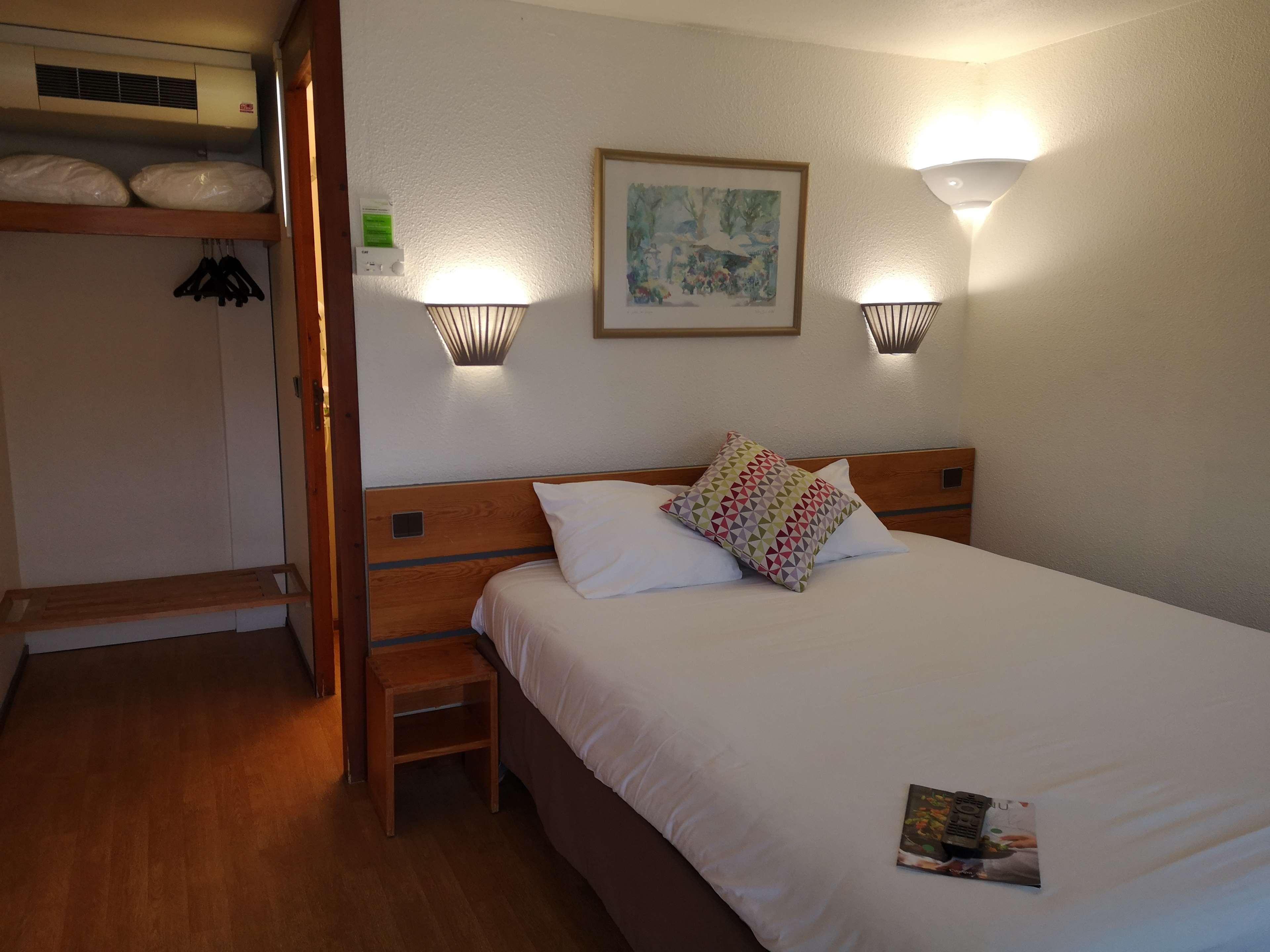 Campanile Angers Ouest - Beaucouze Hotel Ngoại thất bức ảnh