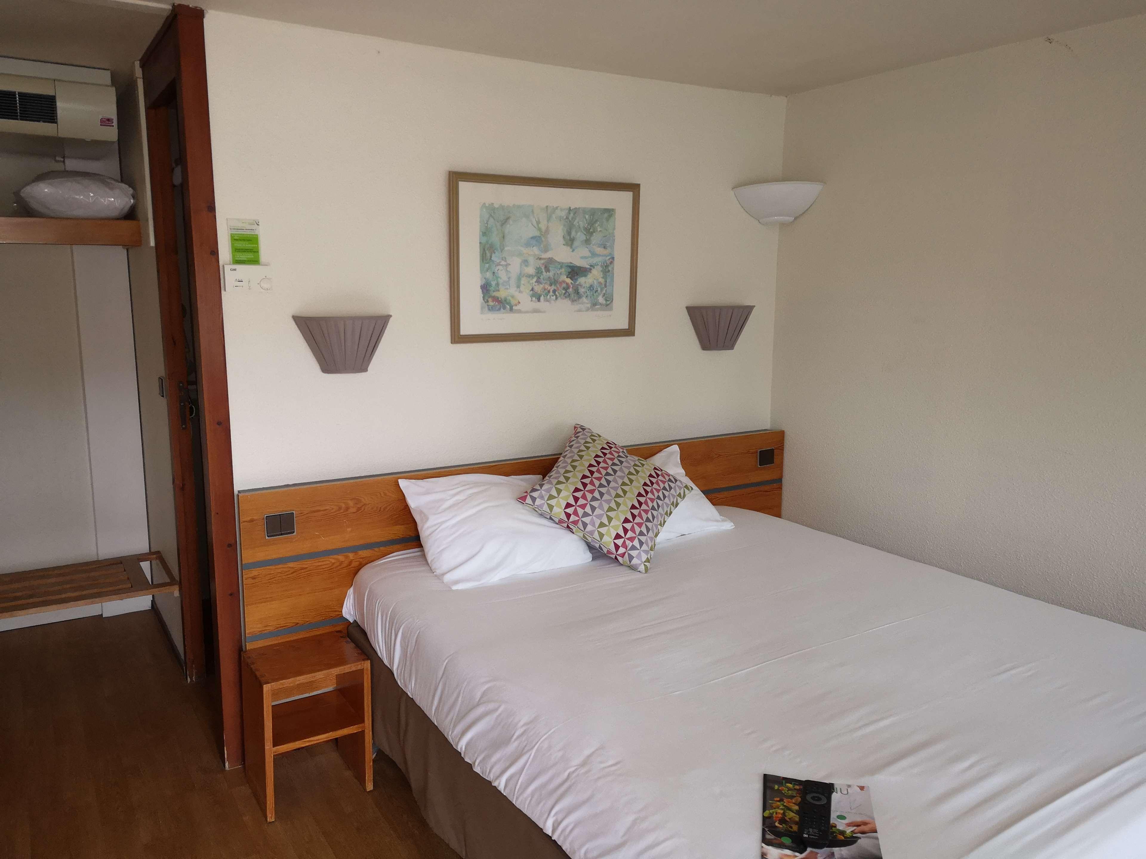 Campanile Angers Ouest - Beaucouze Hotel Ngoại thất bức ảnh