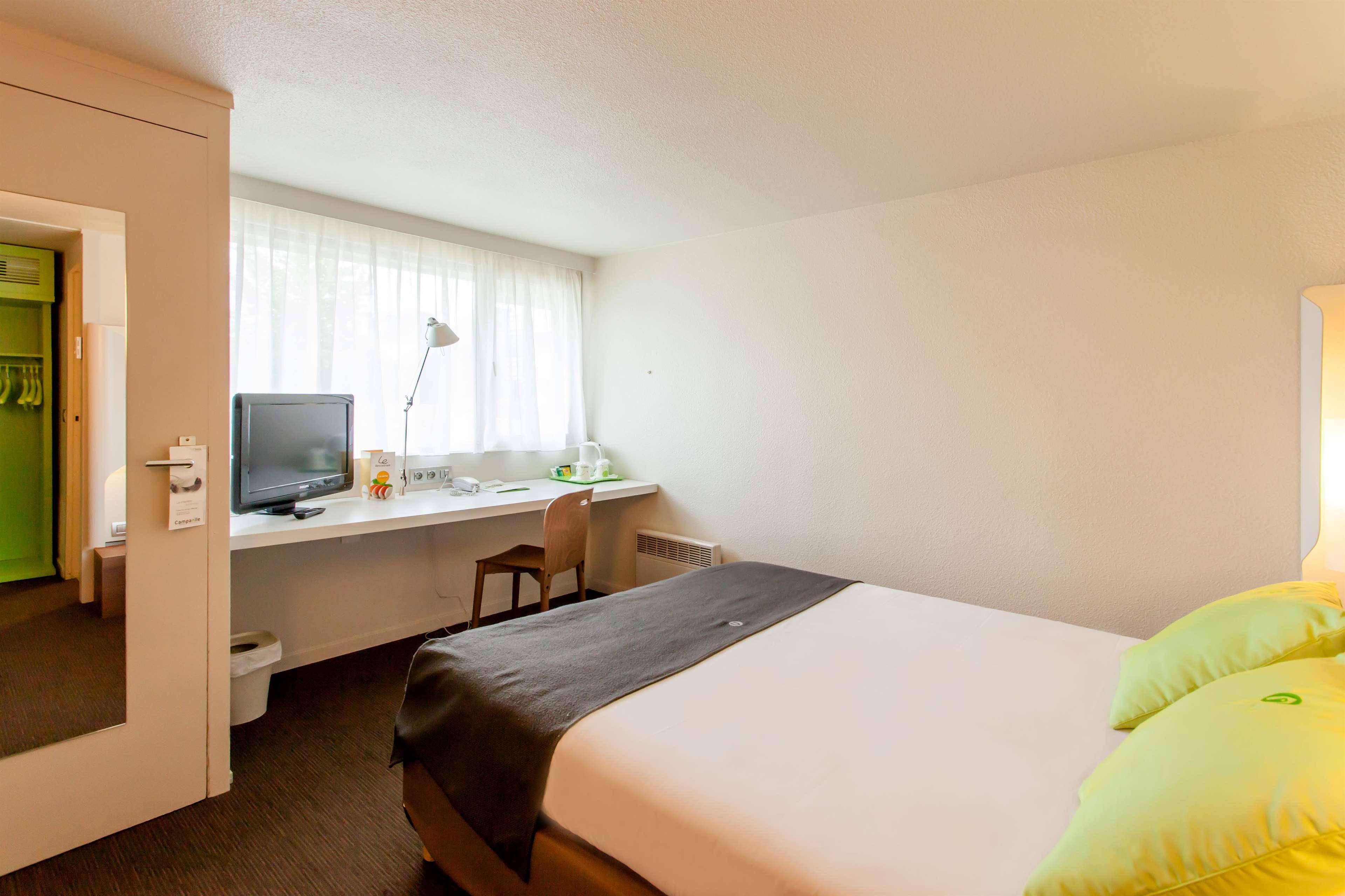Campanile Angers Ouest - Beaucouze Hotel Ngoại thất bức ảnh