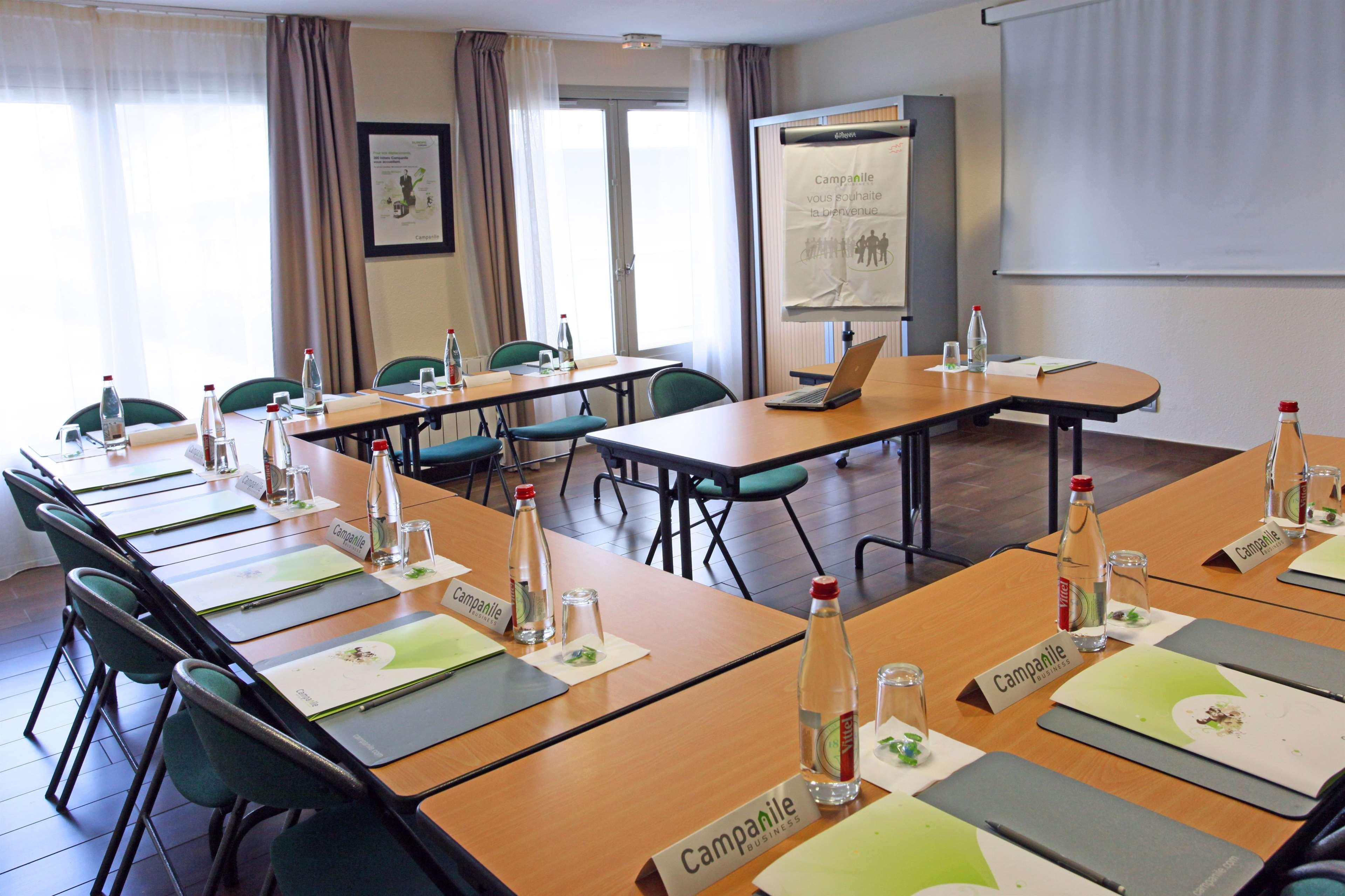 Campanile Angers Ouest - Beaucouze Hotel Ngoại thất bức ảnh