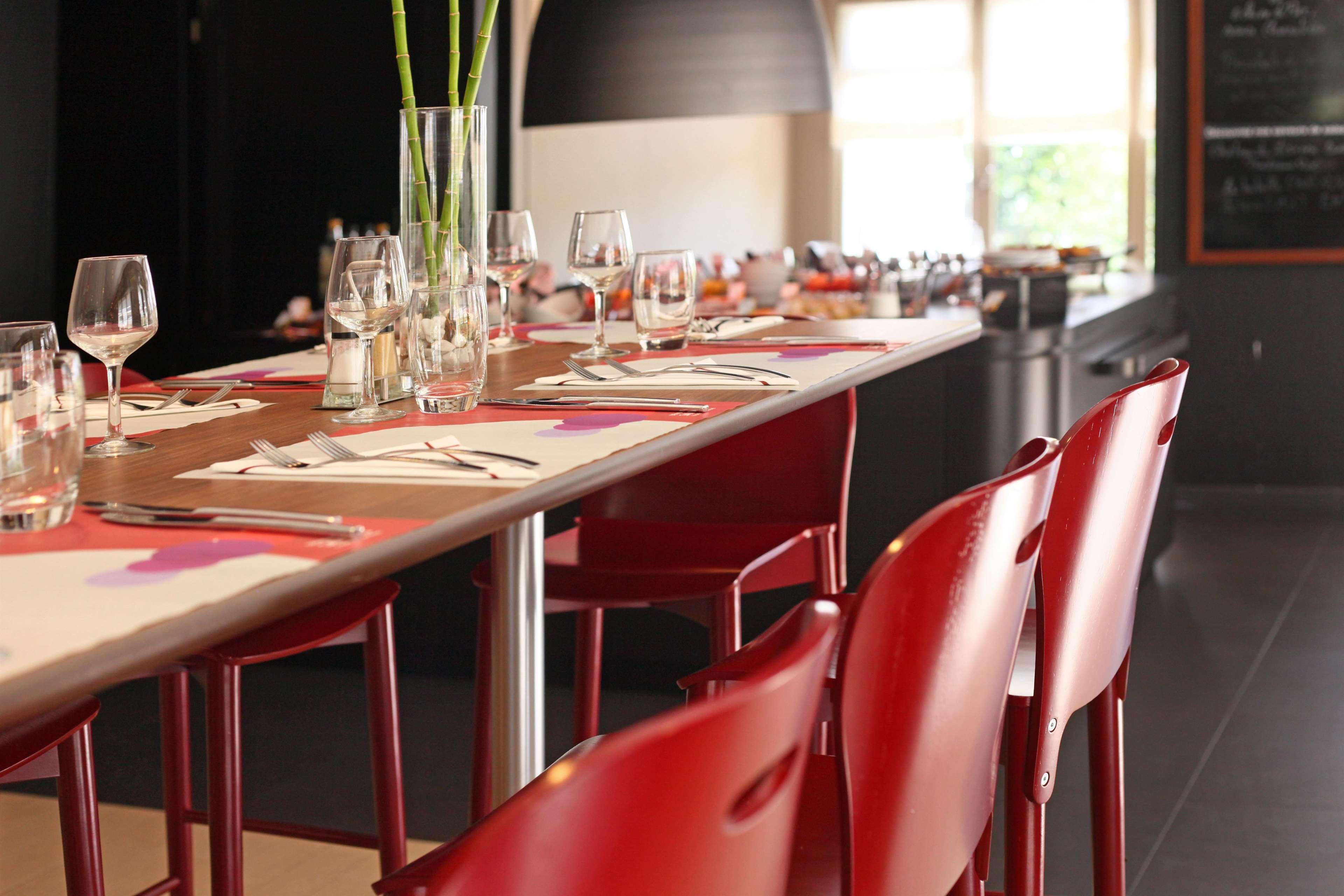 Campanile Angers Ouest - Beaucouze Hotel Ngoại thất bức ảnh