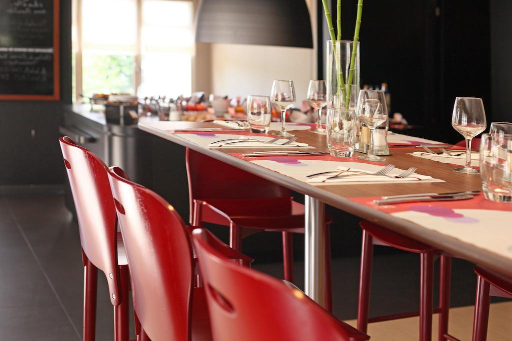 Campanile Angers Ouest - Beaucouze Hotel Ngoại thất bức ảnh