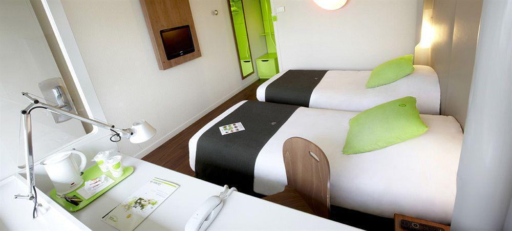 Campanile Angers Ouest - Beaucouze Hotel Ngoại thất bức ảnh